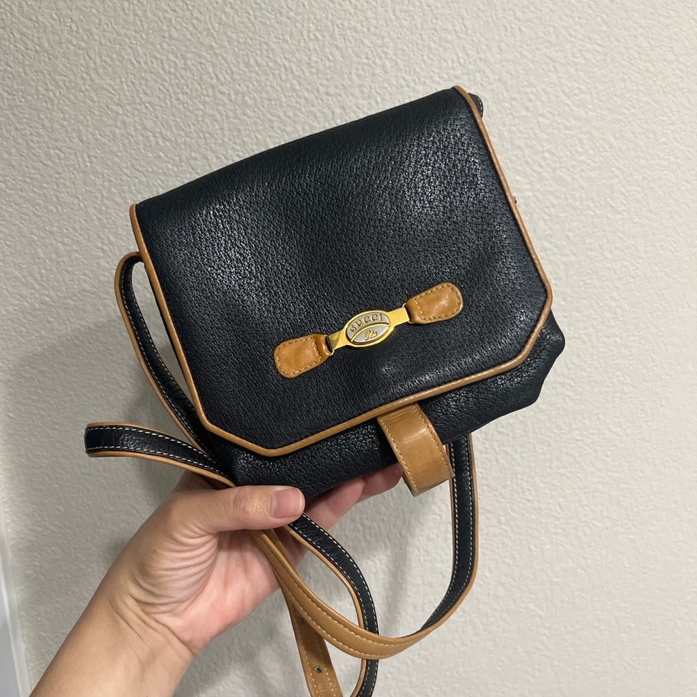 Gucci Plus Black and Tan Crossbody Bag with Adjustable Strap